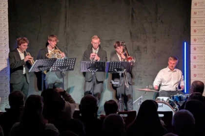 Konzert- und Verkostungsabend „Wine & Music“  Verwendete Sprachen - Bonjour Alsace