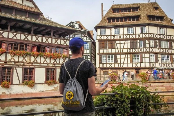 Straßburg: Selbstgeführte und Interaktive Stadtrundfahrt - Bonjour Alsace