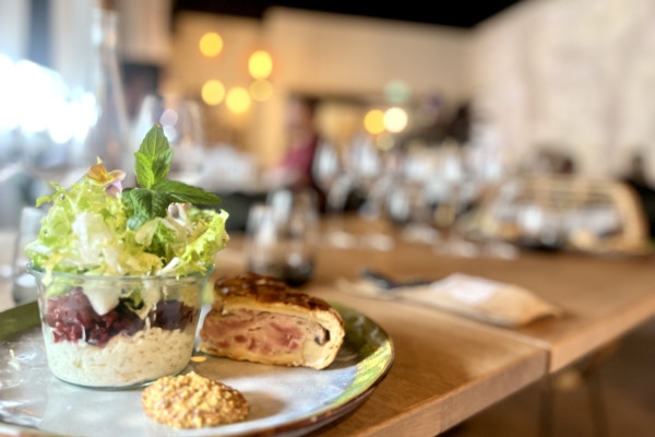 Besichtigung, Verkostung und typisch elsässische Mahlzeit - Bonjour Alsace